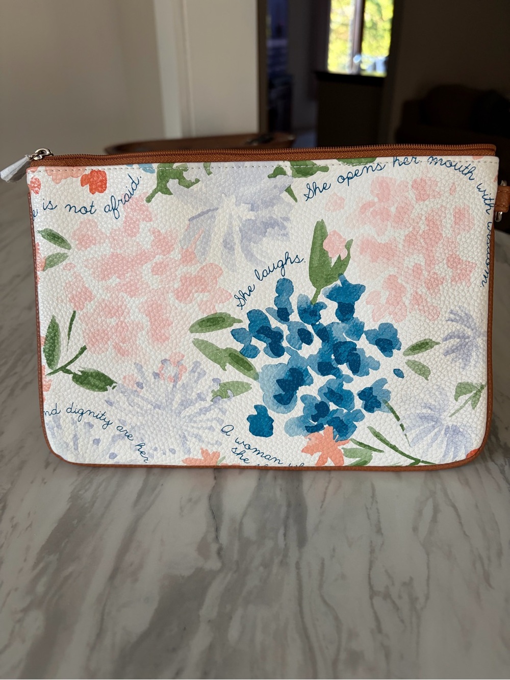 Thirty-One Leather zipper pouch-flowered - makeup bag - NEW